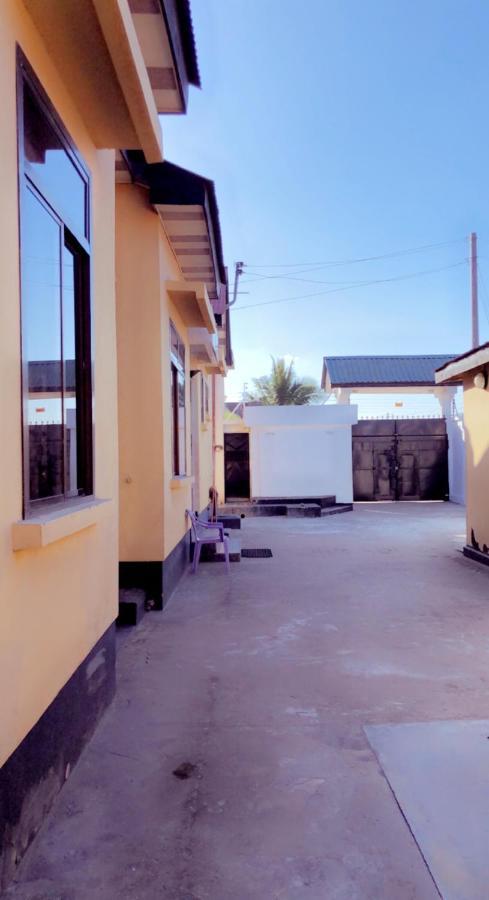 Jambo Hideaway Apartman Dár Al-Szalám Kültér fotó